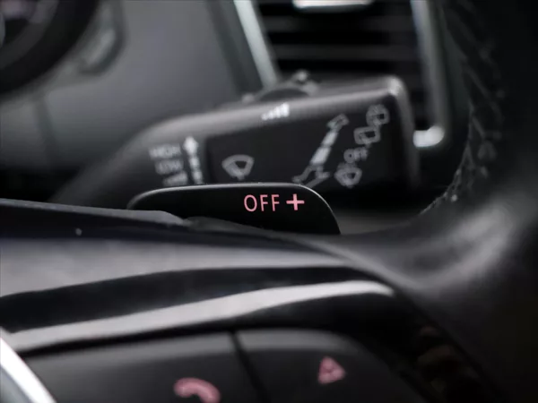 Volkswagen Sharan 2,0 TDI 135kW Comfortline DSG - foto 22