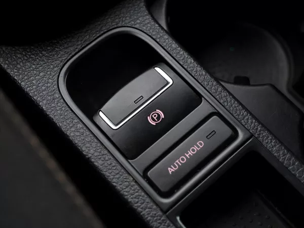 Volkswagen Sharan 2,0 TDI 135kW Comfortline DSG - foto 31