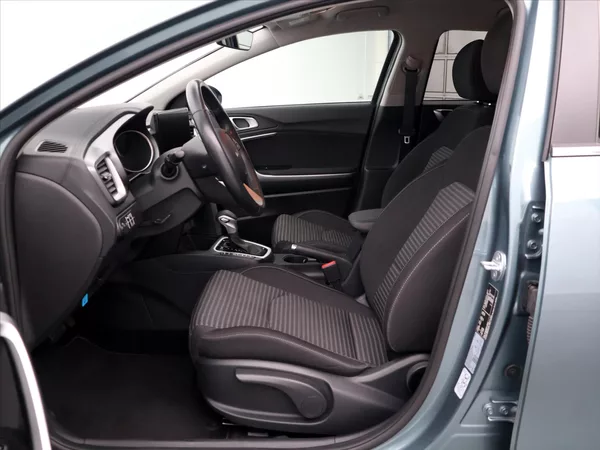 Kia Ceed SW 1,5 T-GDI 117kW GT-Line CZ DPH - foto 11