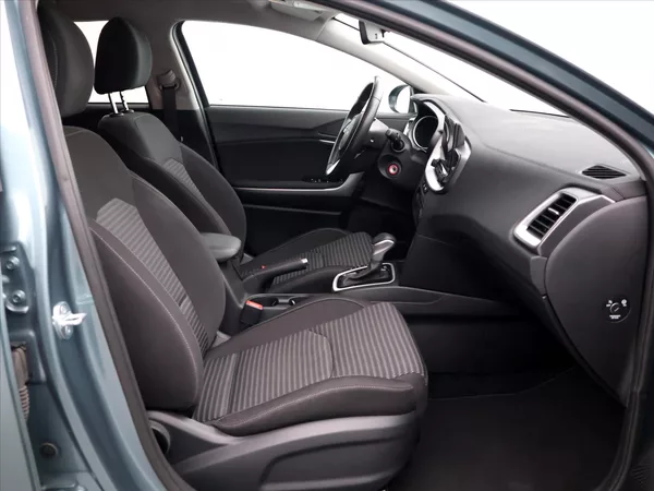 Kia Ceed SW 1,5 T-GDI 117kW GT-Line CZ DPH - foto 12
