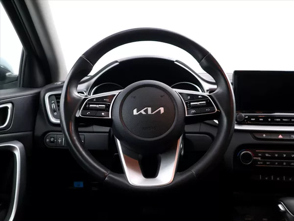 Kia Ceed SW 1,5 T-GDI 117kW GT-Line CZ DPH - foto 18