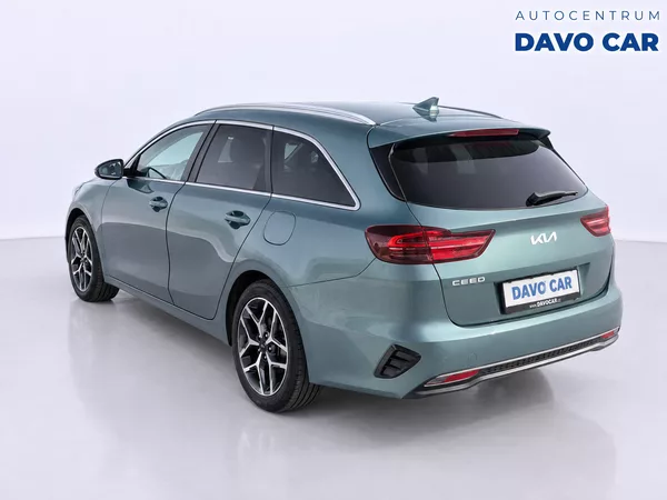 Kia Ceed SW 1,5 T-GDI 117kW GT-Line CZ DPH - foto 2
