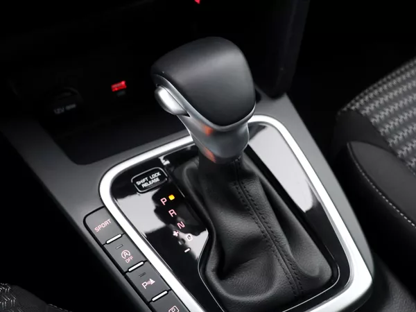 Kia Ceed SW 1,5 T-GDI 117kW GT-Line CZ DPH - foto 28