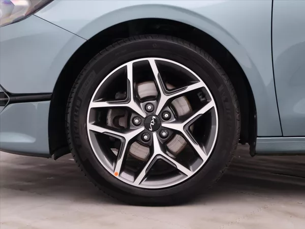 Kia Ceed SW 1,5 T-GDI 117kW GT-Line CZ DPH - foto 31