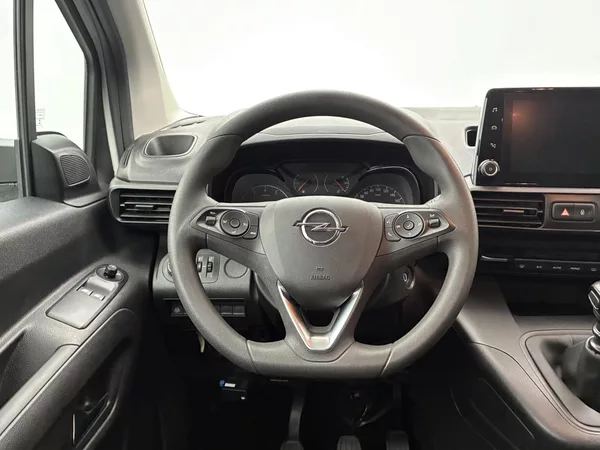 Opel Combo 1,2 Turbo 81kW Edition Plus CZ - foto 15