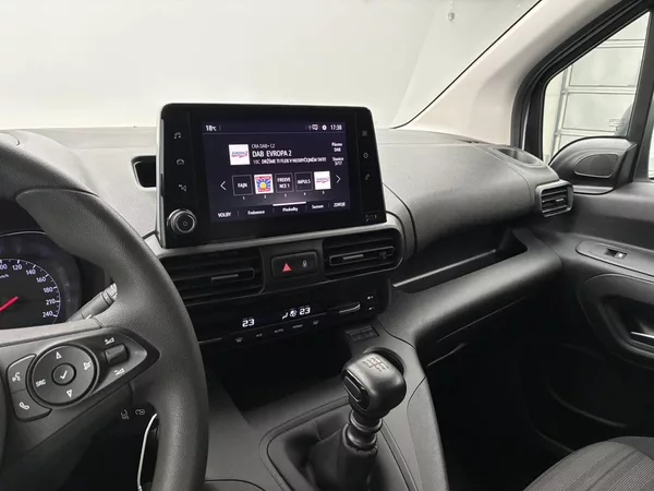 Opel Combo 1,2 Turbo 81kW Edition Plus CZ - foto 19