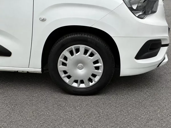 Opel Combo 1,2 Turbo 81kW Edition Plus CZ - foto 23
