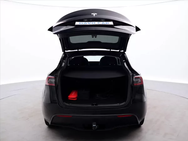 Tesla Model Y LR AWD sOH 92% 1.Maj DPH - foto 9