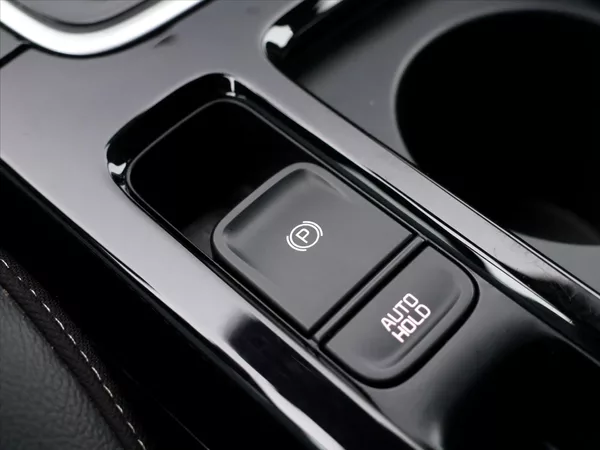 Kia Ceed SW 1,5 T-Gdi 118kW DCT CZ DPH - foto 28