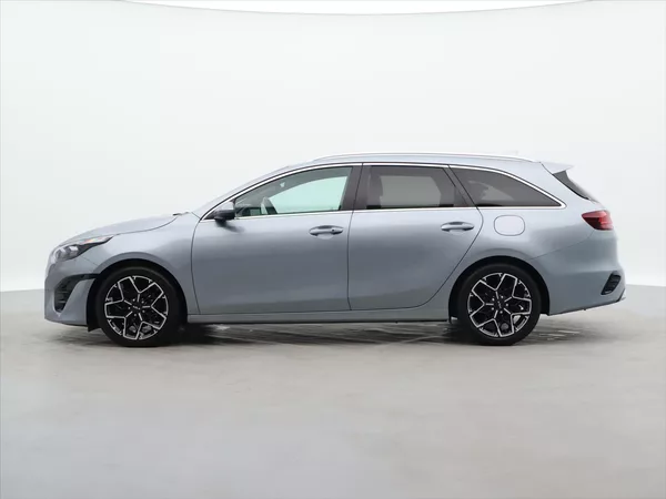 Kia Ceed SW 1,5 T-Gdi 118kW DCT CZ DPH - foto 4