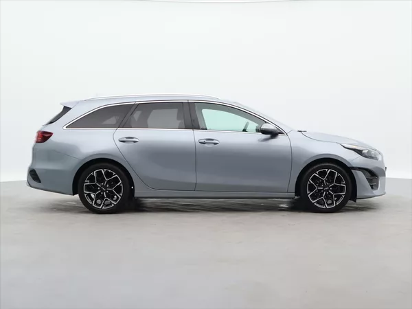 Kia Ceed SW 1,5 T-Gdi 118kW DCT CZ DPH - foto 8
