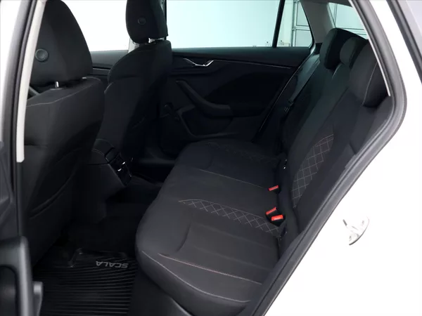 Škoda Scala 1,0 TSI 81kW Ambition CZ DPH - foto 13