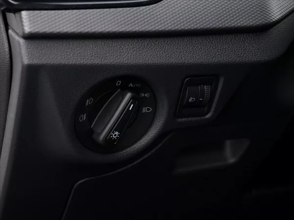 Škoda Scala 1,0 TSI 81kW Ambition CZ DPH - foto 14