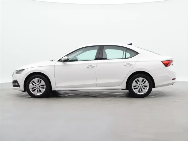 Škoda Octavia 2,0 TDI 110kW Ambition CZ DPh - foto 4