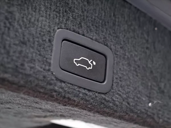 Volvo XC60 2,0 D4 120kW Momentum AUT - foto 10