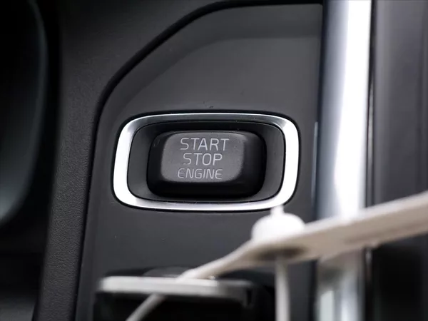 Volvo XC60 2,0 D4 120kW Momentum AUT - foto 19