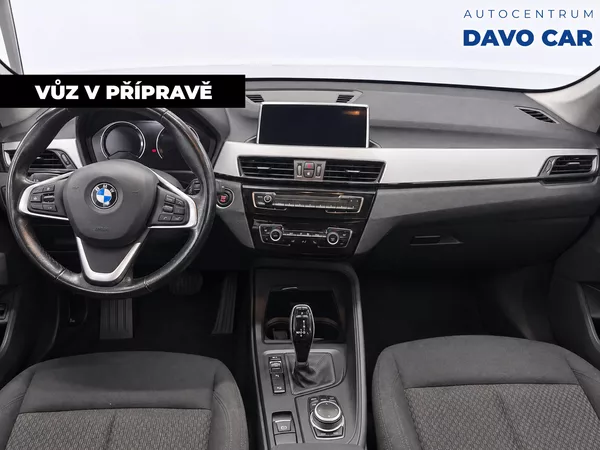 BMW X1 2,0 18d 110kW xD Automat CZ LE - foto 3