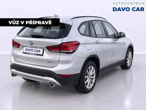 BMW X1 2,0 18d 110kW xD Automat CZ LE - foto 5