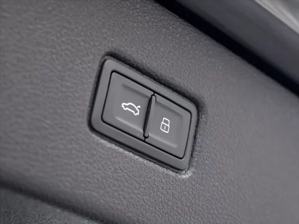 Audi Q7 3,0 - foto 12