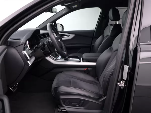 Audi Q7 3,0 - foto 13