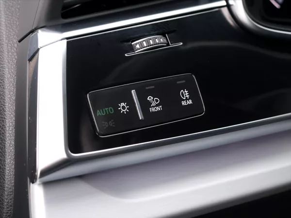 Audi Q7 3,0 - foto 18
