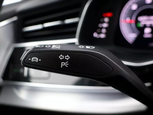 Audi Q7 3,0 - foto 22