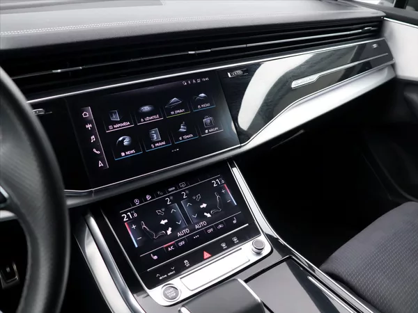Audi Q7 3,0 - foto 28