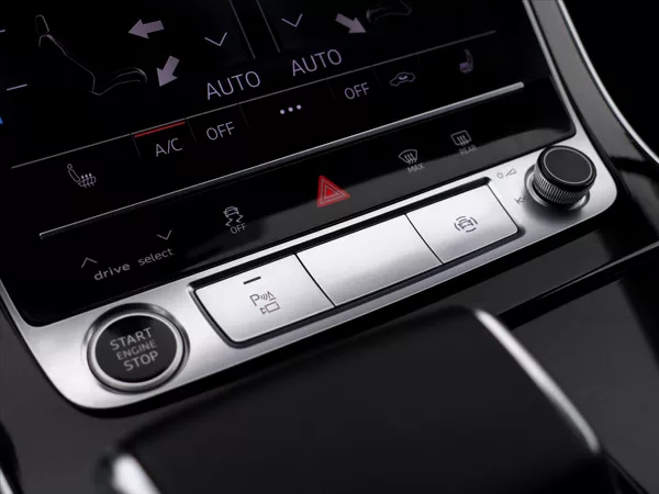 Audi Q7 3,0 - foto 30