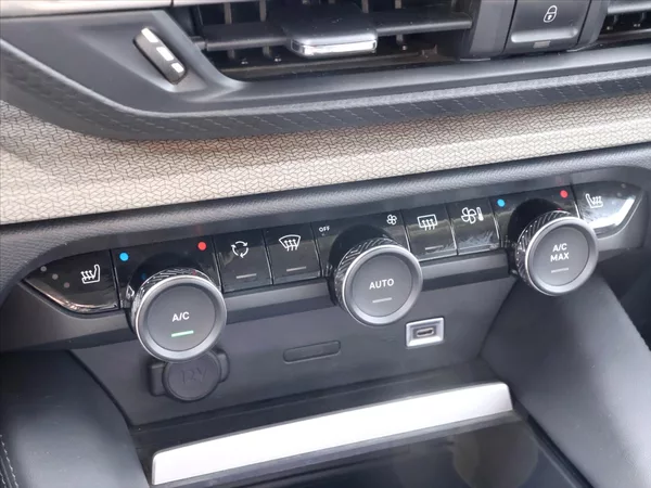 Citroën C5 X 1,6 PT 180k CZ Exclusive DPH - foto 29
