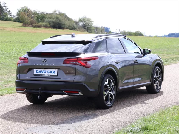 Citroën C5 X 1,6 PT 180k CZ Exclusive DPH - foto 7