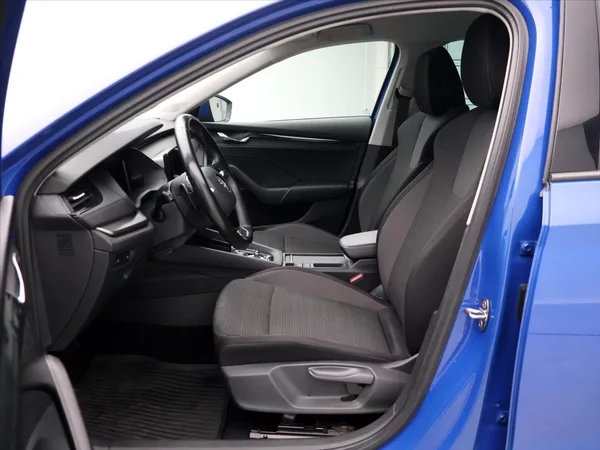 Škoda Octavia 2,0 TDI 110kW Ambition DSG CZ - foto 10