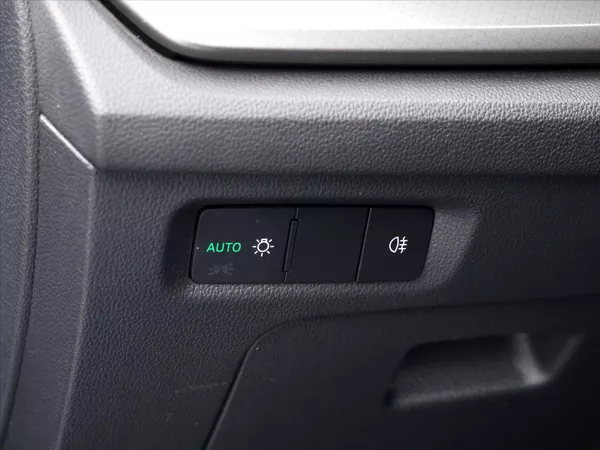 Škoda Octavia 2,0 TDI 110kW Ambition DSG CZ - foto 15