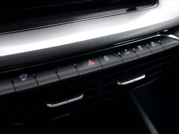 Škoda Octavia 2,0 TDI 110kW Ambition DSG CZ - foto 27