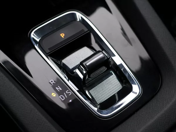Škoda Octavia 2,0 TDI 110kW Ambition DSG CZ - foto 29