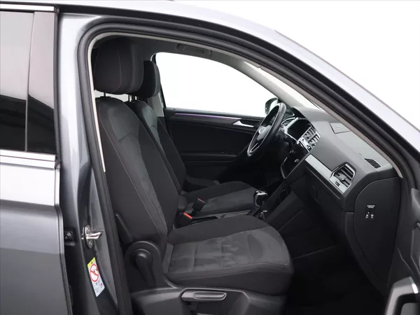 Volkswagen Tiguan 1,5 TSI EVO DSG CZ 1.Maj. DPH - foto 12