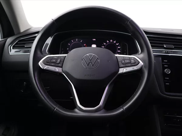 Volkswagen Tiguan 1,5 TSI EVO DSG CZ 1.Maj. DPH - foto 15