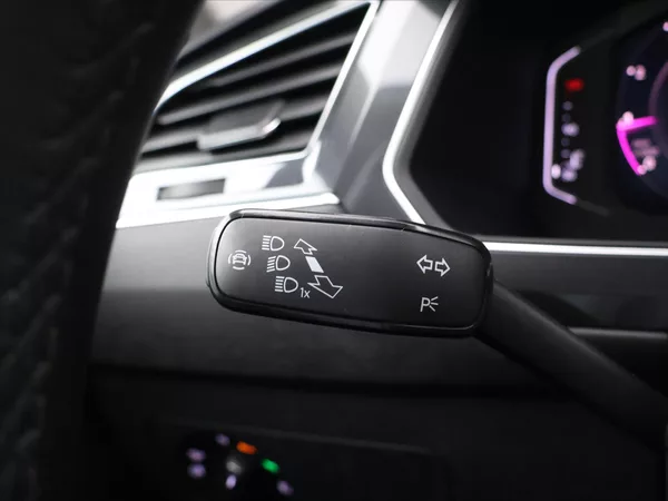 Volkswagen Tiguan 1,5 TSI EVO DSG CZ 1.Maj. DPH - foto 17