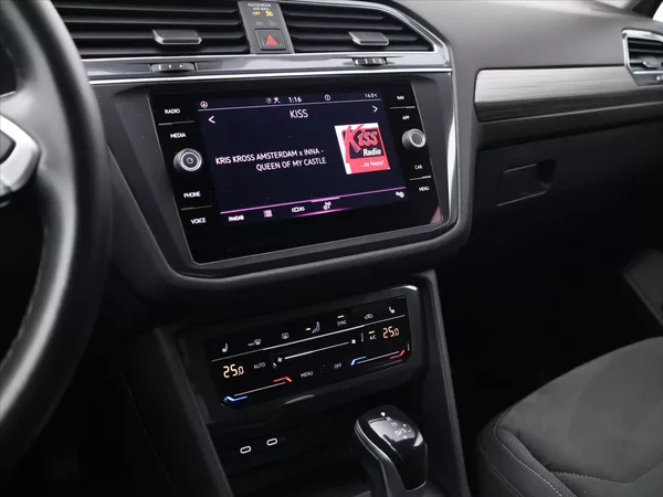 Volkswagen Tiguan 1,5 TSI EVO DSG CZ 1.Maj. DPH - foto 20