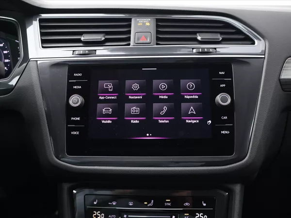 Volkswagen Tiguan 1,5 TSI EVO DSG CZ 1.Maj. DPH - foto 21
