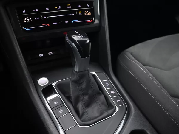 Volkswagen Tiguan 1,5 TSI EVO DSG CZ 1.Maj. DPH - foto 23
