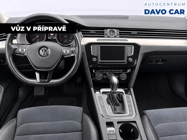 Volkswagen Passat 2,0 TDi 110kW DSG Highline CZ - foto 3
