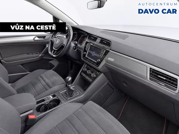 Volkswagen Touran 2,0 TDI 110kW Highline 7-Míst - foto 3