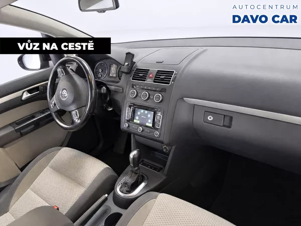 Volkswagen Touran 2,0 TDI 130kW DSG Cross 1.Maj. - foto 2