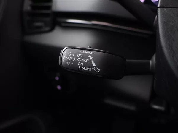 Škoda Karoq 1,5 TSI 110kW Sportline DSG CZ - foto 19