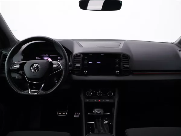 Škoda Karoq 1,5 TSI 110kW Sportline DSG CZ - foto 26