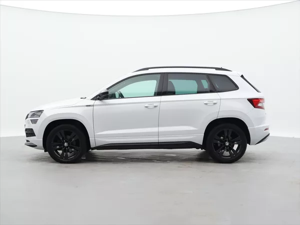 Škoda Karoq 1,5 TSI 110kW Sportline DSG CZ - foto 4