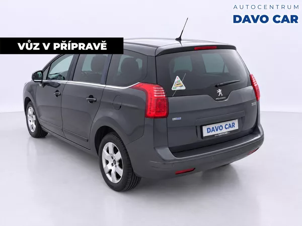 Peugeot 5008 1,6 HDI 120k CZ Allure 7-Míst - foto 4