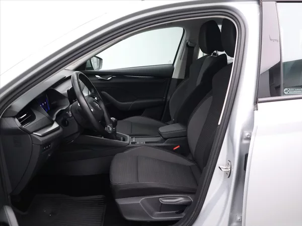 Škoda Octavia 2,0 TDI 85kW CZ 1.Maj DPH LED - foto 10