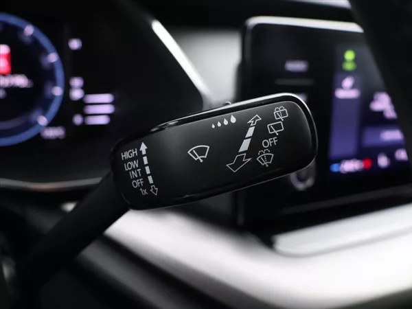 Škoda Octavia 2,0 TDI 85kW CZ 1.Maj DPH LED - foto 17
