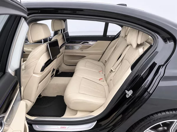 BMW Řada 7 4,4 390kW 750Li xDrive CZ DPH - foto 13